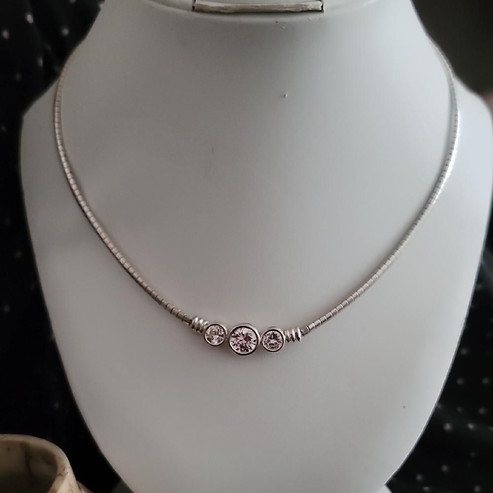 Elegant 925 Silver Necklace with Crystal Cz Accents